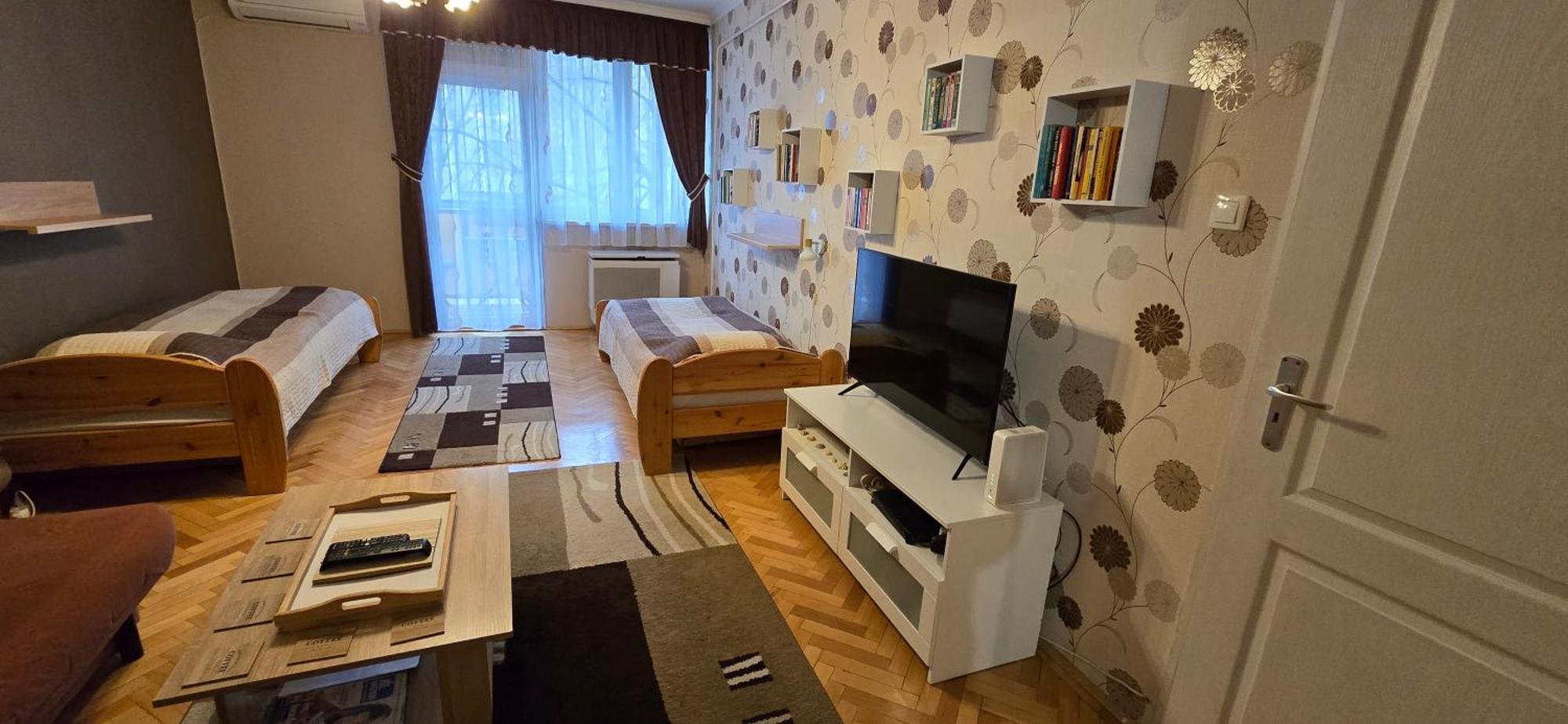 Habos Isler Apartman 16 Сольнок Экстерьер фото